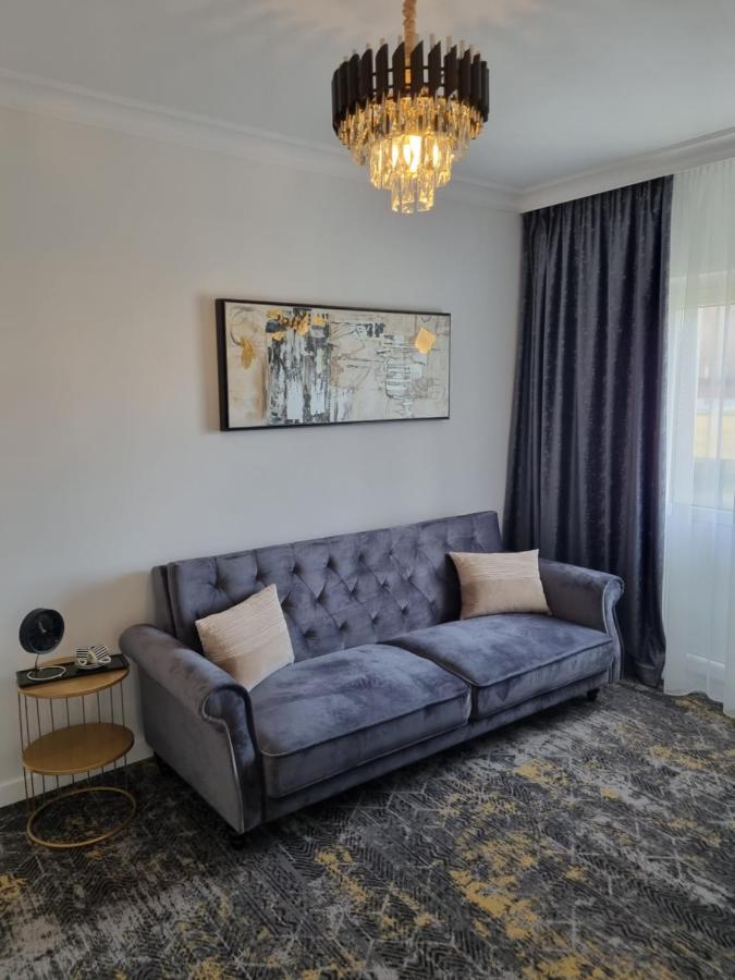 Tesa Boutique Hotel Targu Neamt Eksteriør bilde
