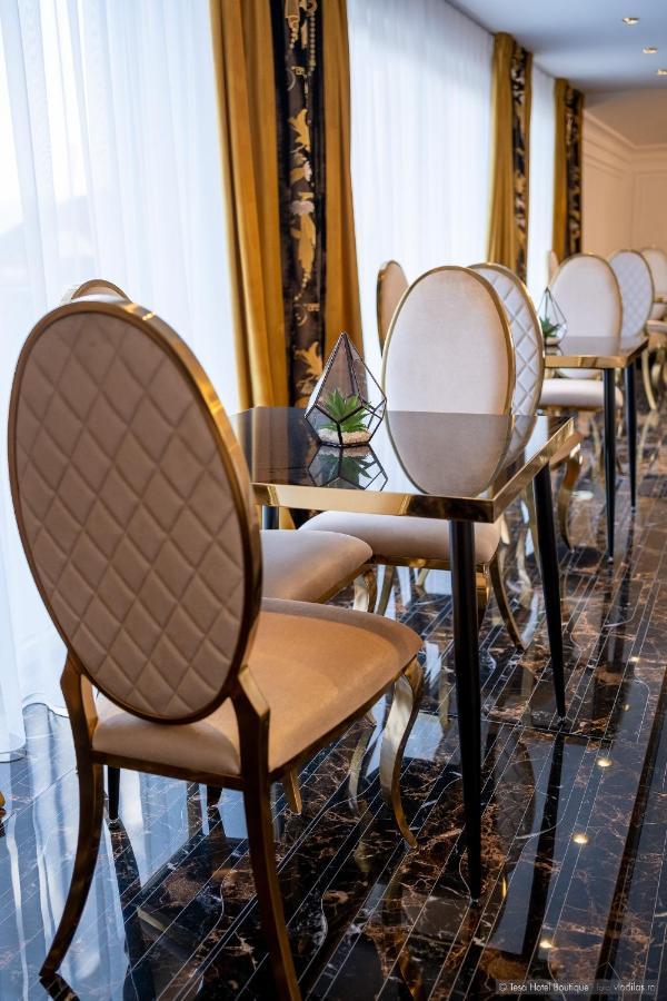 Tesa Boutique Hotel Targu Neamt Eksteriør bilde