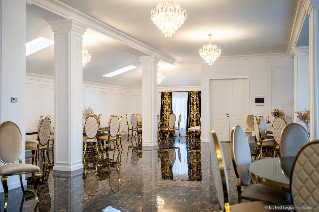 Tesa Boutique Hotel Targu Neamt Eksteriør bilde